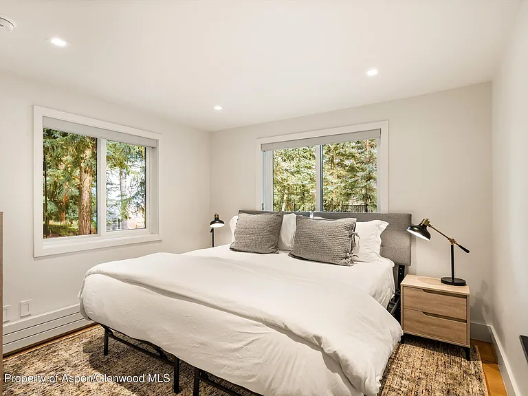 650 S Monarch St #2 — Photo 11