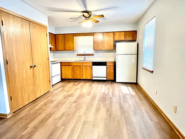 2650 Sunset Ln #2 — Photo 3