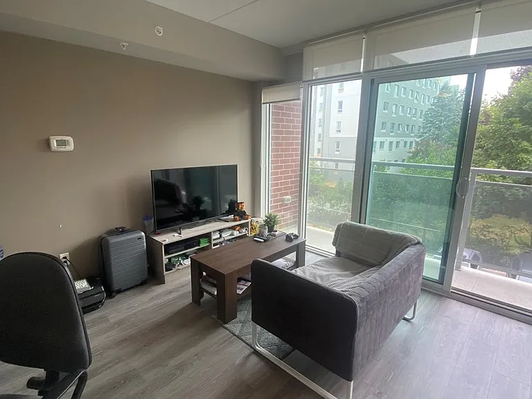 257 Hemlock St #403 — Photo 3