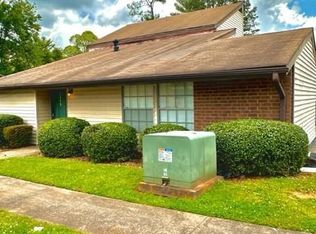 3248 Strawberry Ln, Decatur, GA 30034