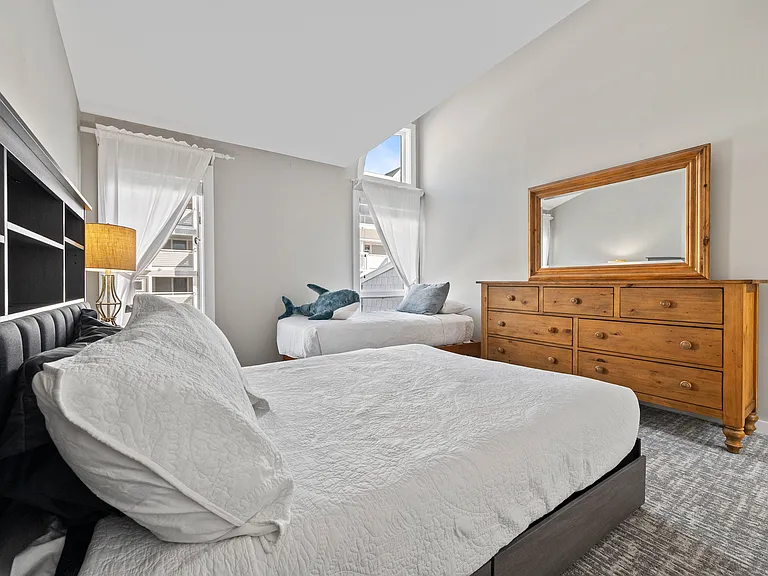 10 Ocean House Way #10 — Photo 17