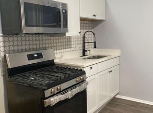 18 W 109th St #2M, Chicago, IL 60628