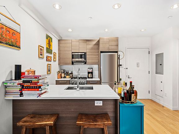 4th image of 306 W 116th St APT 2B
