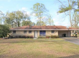 303 Bankston Dr, Bogalusa, LA 70427