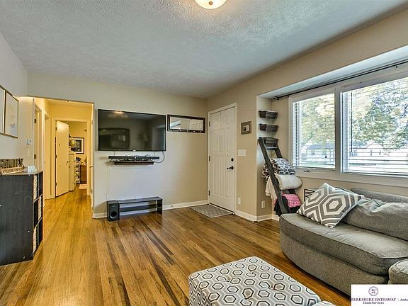 4th image of 3031 S 122nd Ave