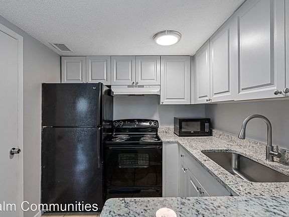 2nd image of 5113 N Nebraska Ave #18271236