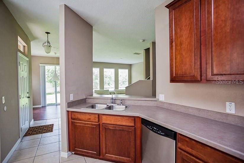 1st image of 1987 Estancia Cir