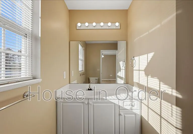48 Ridgestone Cir — Photo 9