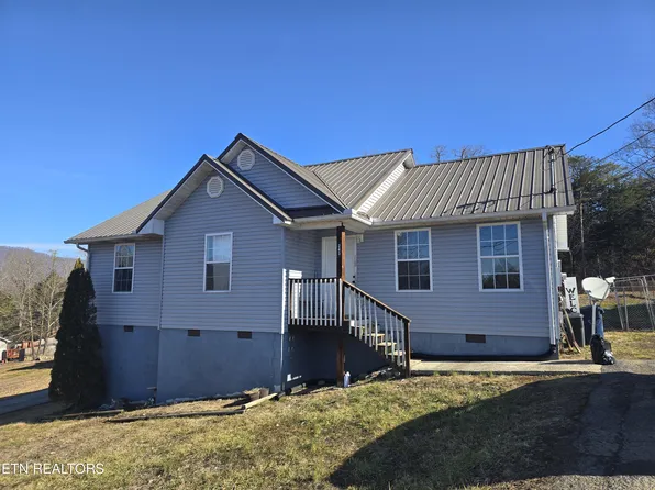 243 Sandy Hill Rd, La Follette, TN 37766