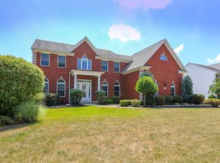 160 Via Foresta Ln, Buffalo, NY 14221