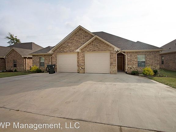 2nd image of 9173 Shadow Oak Dr