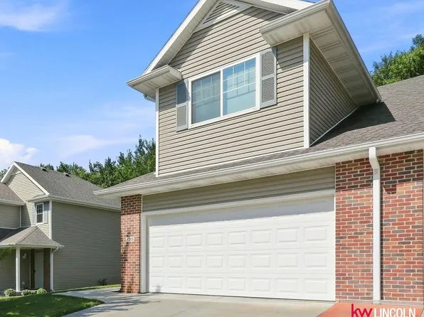 4215 N 18th St, Lincoln, NE 68521