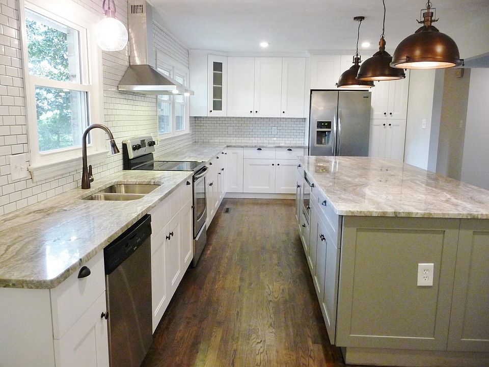 All new kitchen with soft close drawers, high end granite an