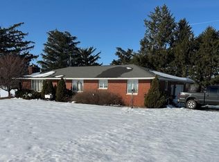 3127 61st Street Ln, Shellsburg, IA 52332