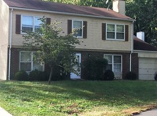 8536 Monticello Ave, Alexandria, VA