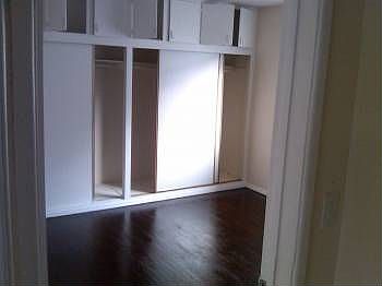 2nd image of 11837 Mayfield Ave APT 3