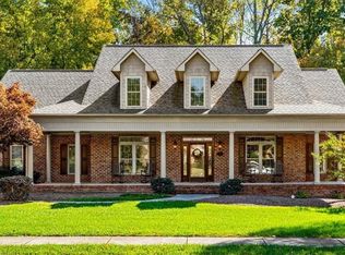 609 Nickel Creek Ct, Kernersville, NC 27284