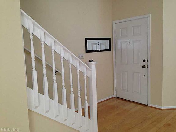 3rd image of 5857 Baynebridge Dr