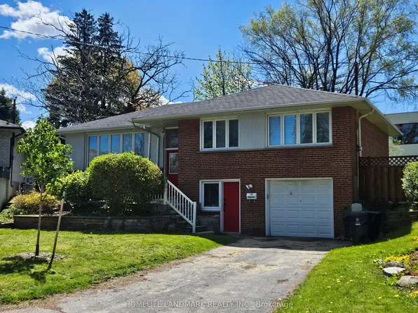 16 Donewen Ct, Toronto, ON M4A 1P8