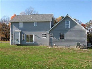 2nd image of 1074 Fairfield Ave