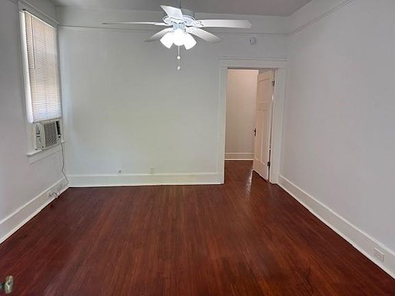 3rd image of 3527 Camp St #1B