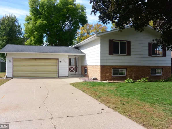 1803 Judd Ave N, Glencoe, MN 55336