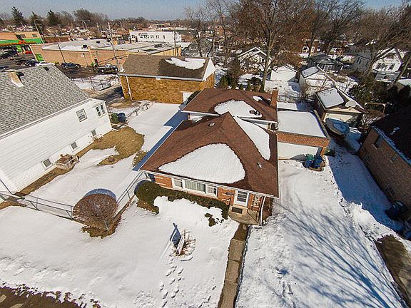 2nd image of 9519 S Trumbull Ave