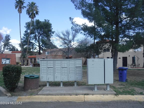 4th image of 6549 E Calle La Paz