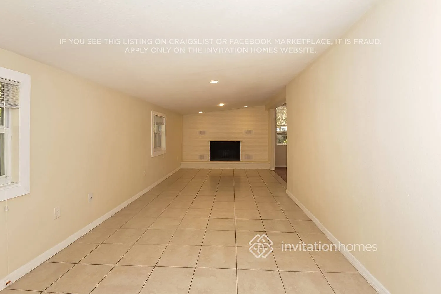 3450 Dover St Sarasota, FL 34235 — Photo 4