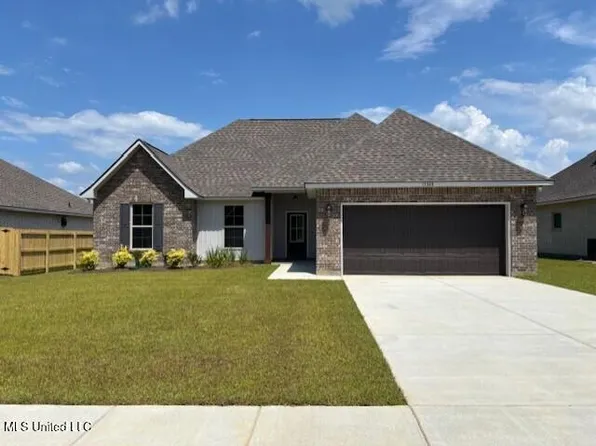 15328 High Point Dr, Gulfport, MS 39503