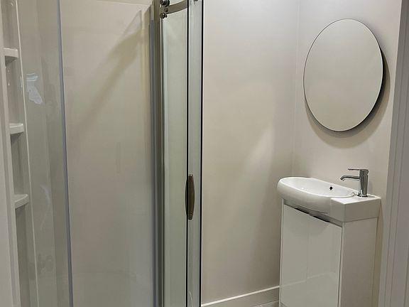 5th image of 56 Sydney St #1