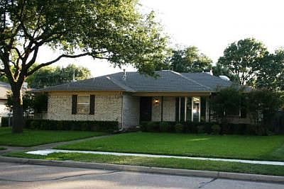 1st image of 1203 N Cottonwood Dr