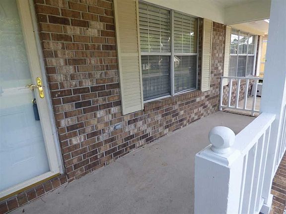 3rd image of 7453 Sandy Creek Dr