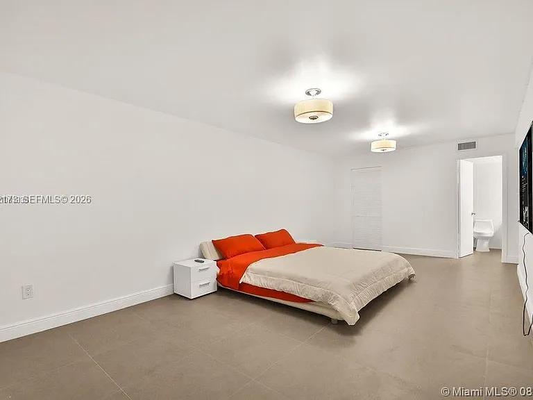 18041 Biscayne Blvd #801 — Photo 23
