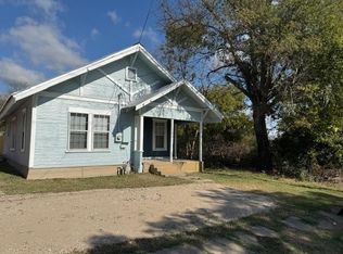 604 N Neal St, Commerce, TX 75428