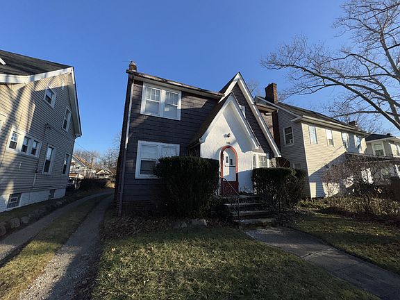2nd image of 931 Caledonia Ave