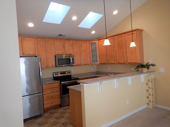 4th image of 517 Arden Close