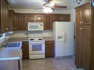 4th image of 27 Orchard Ln