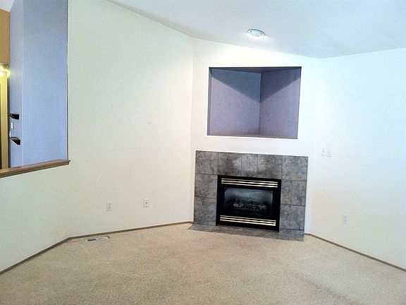 3rd image of 16816 116th Avenue Ct E