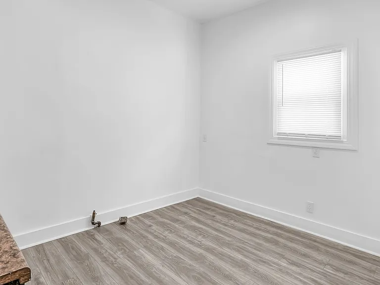 14601 Benwood Ave — Photo 12