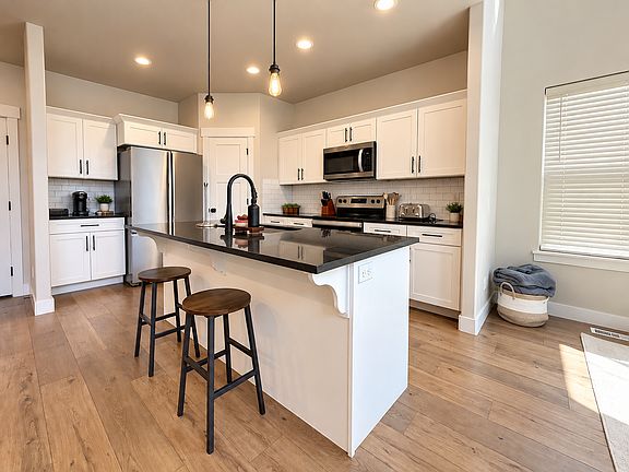 4th image of 3988 W Hardman Way