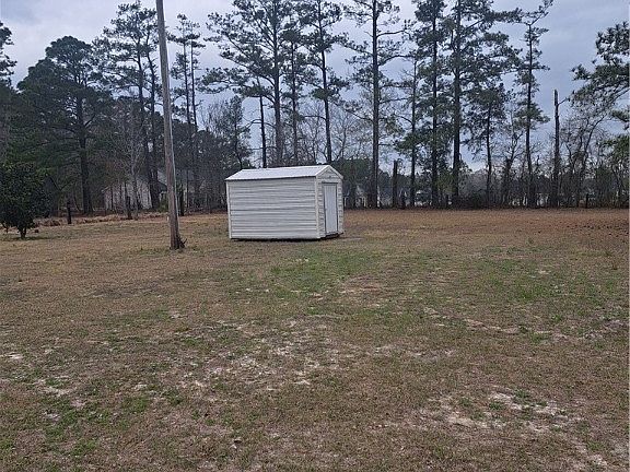 4th image of 190 Windy Hill Ln