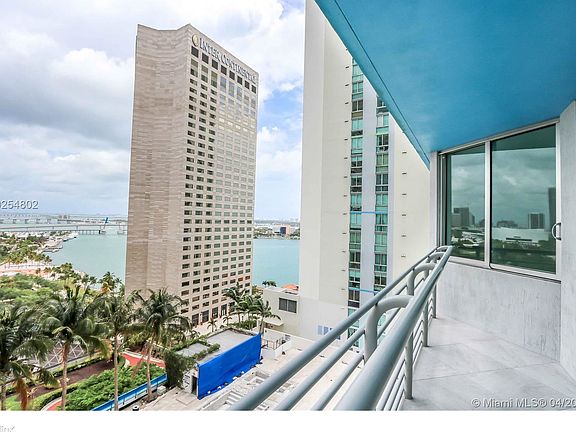 2nd image of 325 Biscayne Blvd #1622
