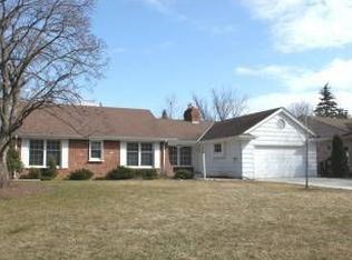 6805 W Shore Dr, Edina, MN 55435