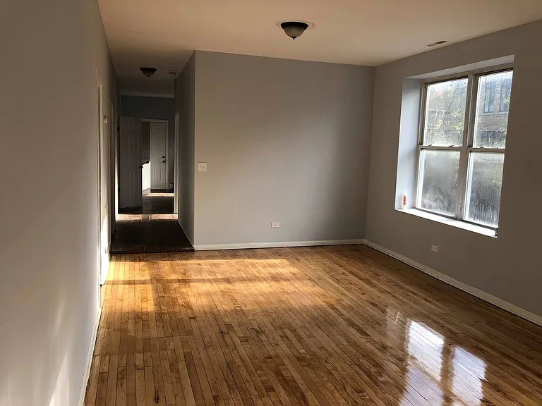 2917 W Cermak Rd — Photo 8