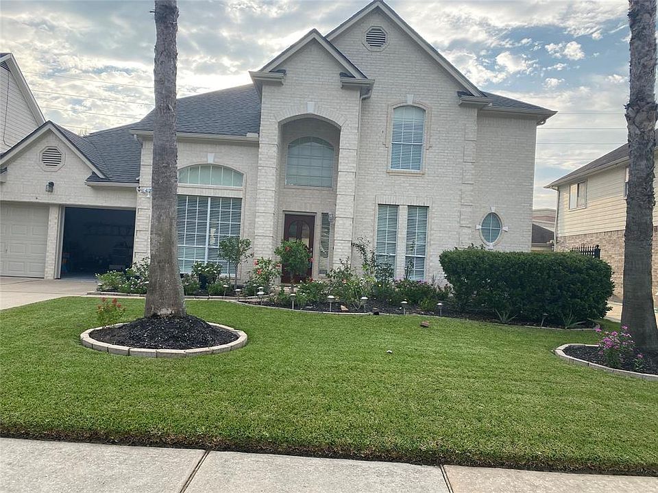 1st image of 10315 Sand Dollar Dr