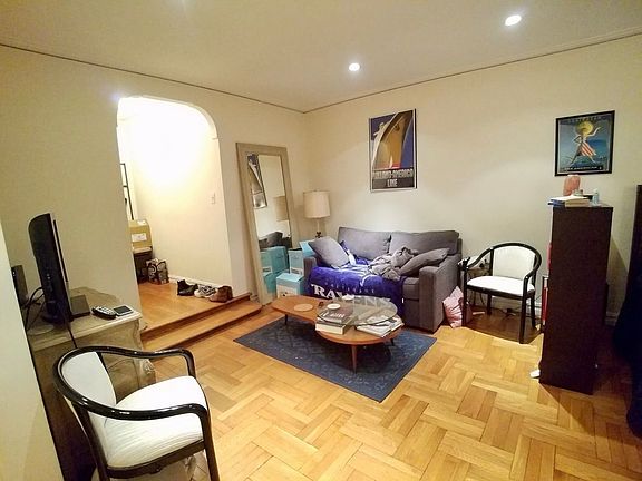 4th image of 159 E 91st St #1F