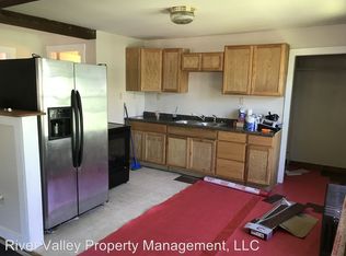 18 Central St #2, Windsor, VT 05089