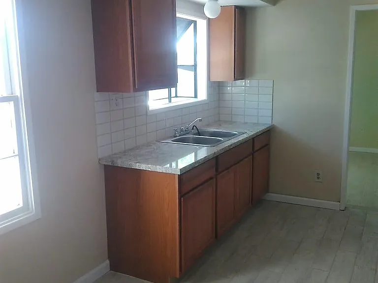 1739 W Sonoma Ave — Photo 8
