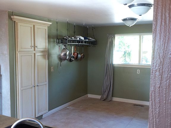 5th image of 1550 E Whidbey Ave